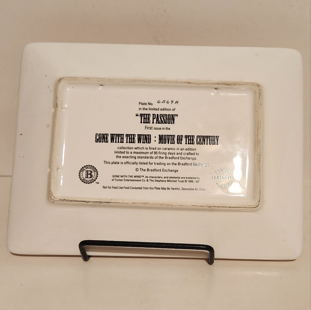 Set of 2 Gone with the Wind Rectangle Plates “The Courage” and “The Pass… - Picture 8 of 9